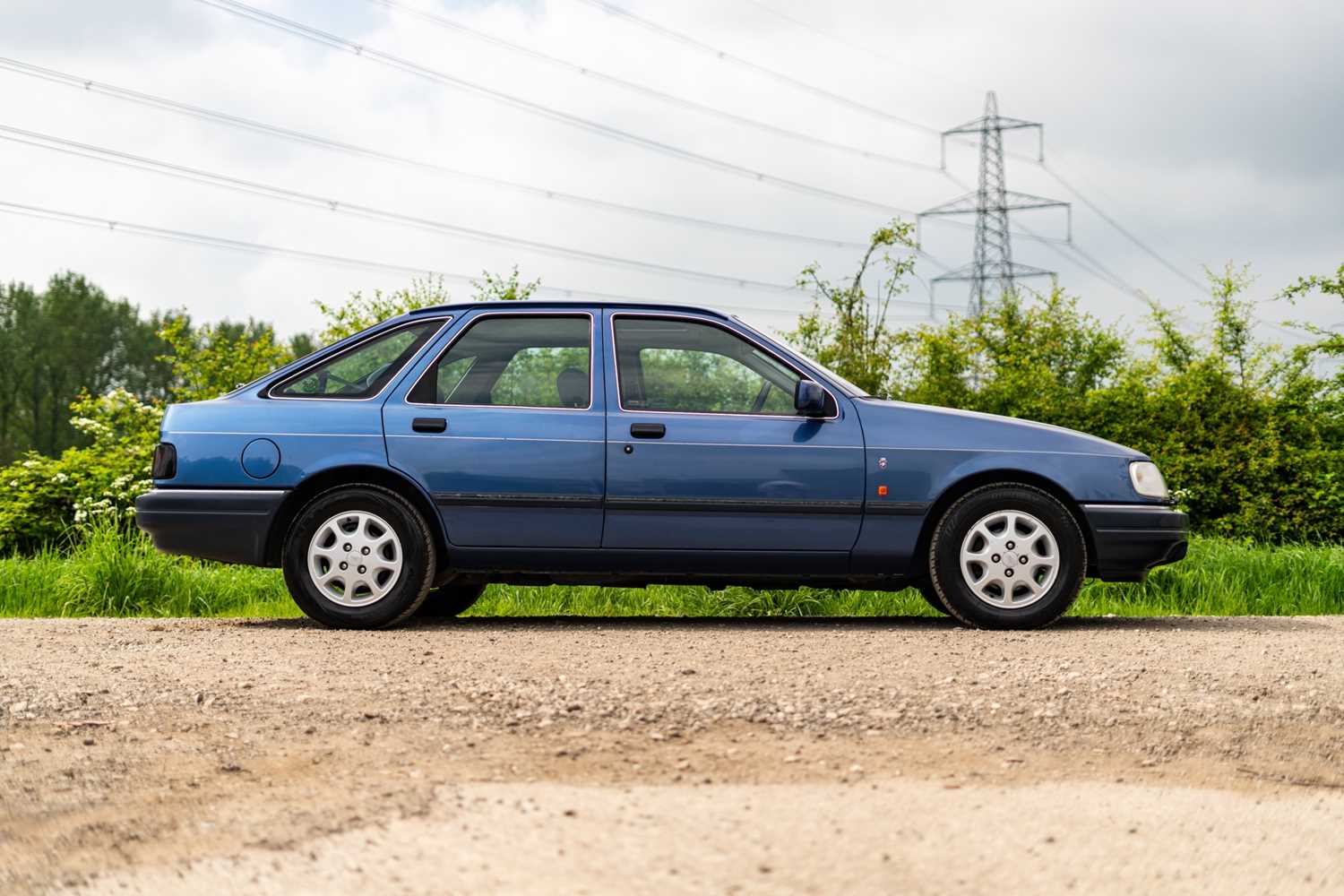 1990 Ford Sierra Ghia ***NO RESERVE***  A timewarp example with just 20,000 warranted miles from new - Image 6 of 60