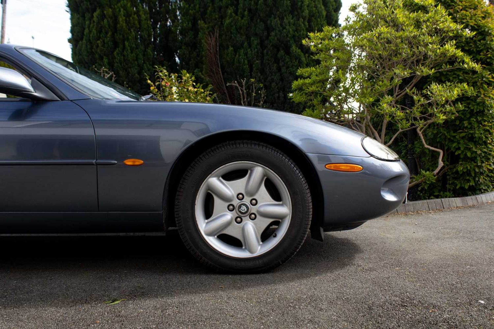 1997 Jaguar XK8 Convertible ***NO RESERVE*** Only one former keeper and full service history  - Image 22 of 89