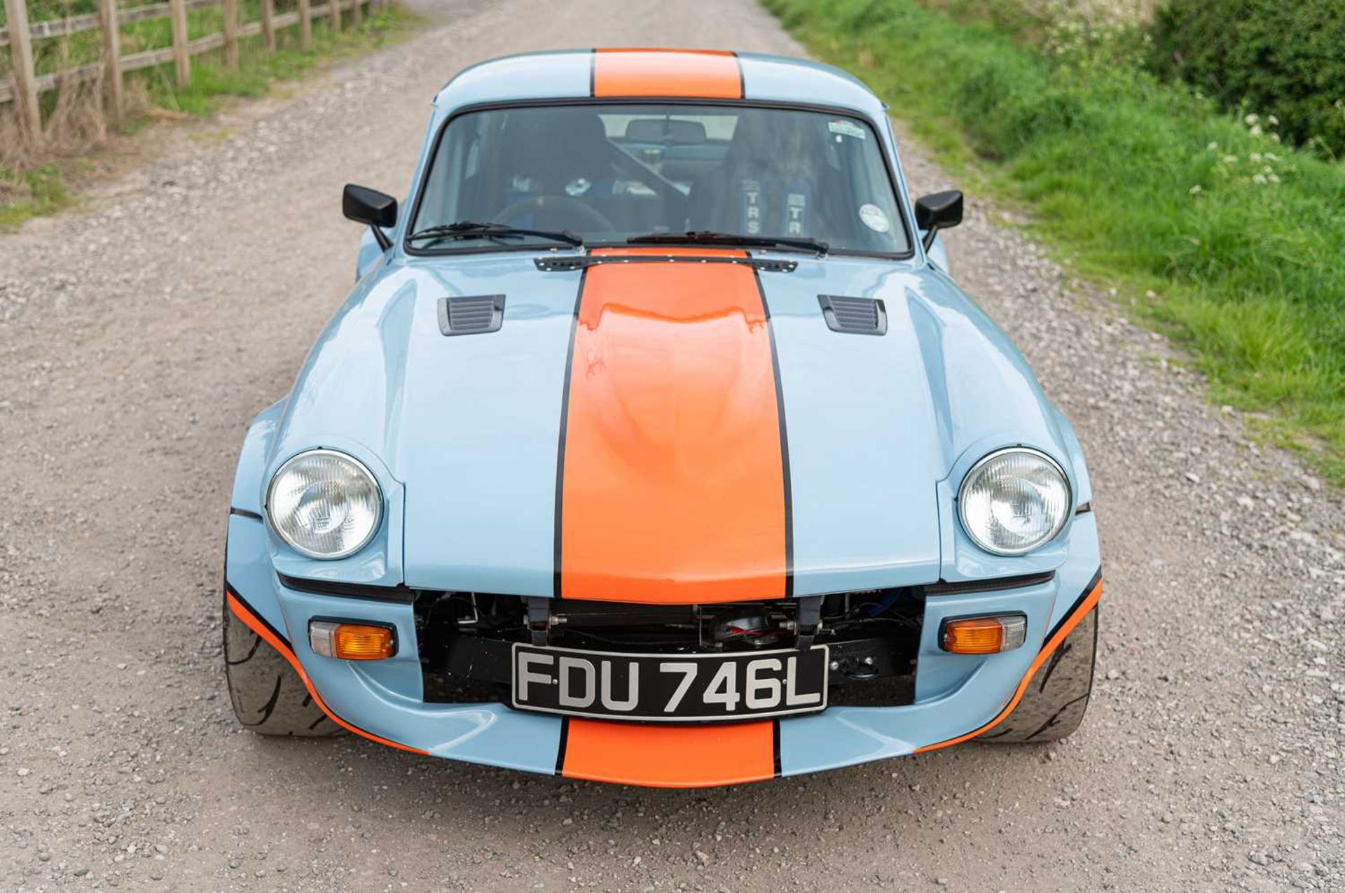 1973 Triumph GT6  ***NO RESERVE*** Presented in Gulf Racing-inspired paintwork, road-going track wea - Bild 2 aus 65