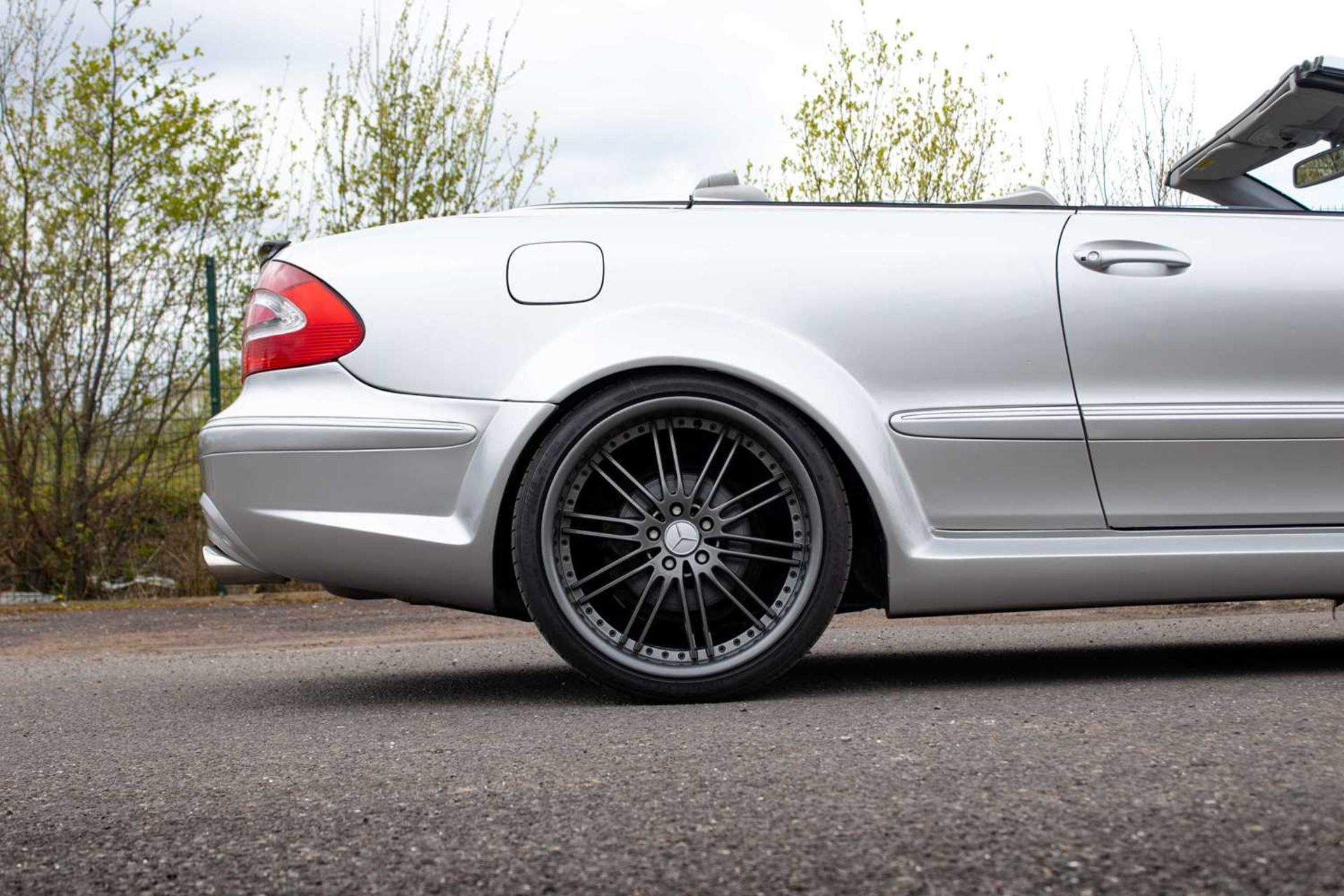 2003 Mercedes CLK240 Convertible ***NO RESERVE*** Fitted with AMG Black Series style body kit, inclu - Image 28 of 89