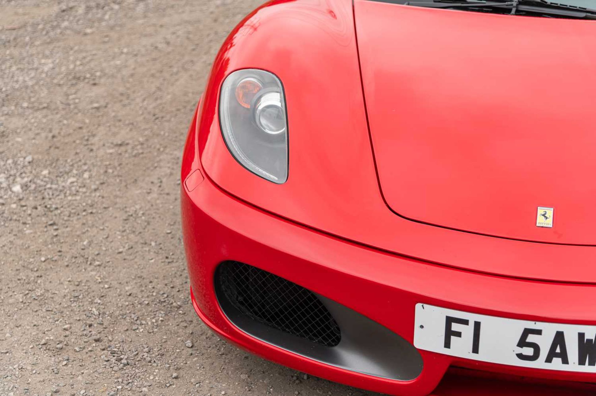 2005 Ferrari F430 Spider Well-specified F1 model finished in Rosso Corsa, over Crema with numerous c - Image 19 of 75