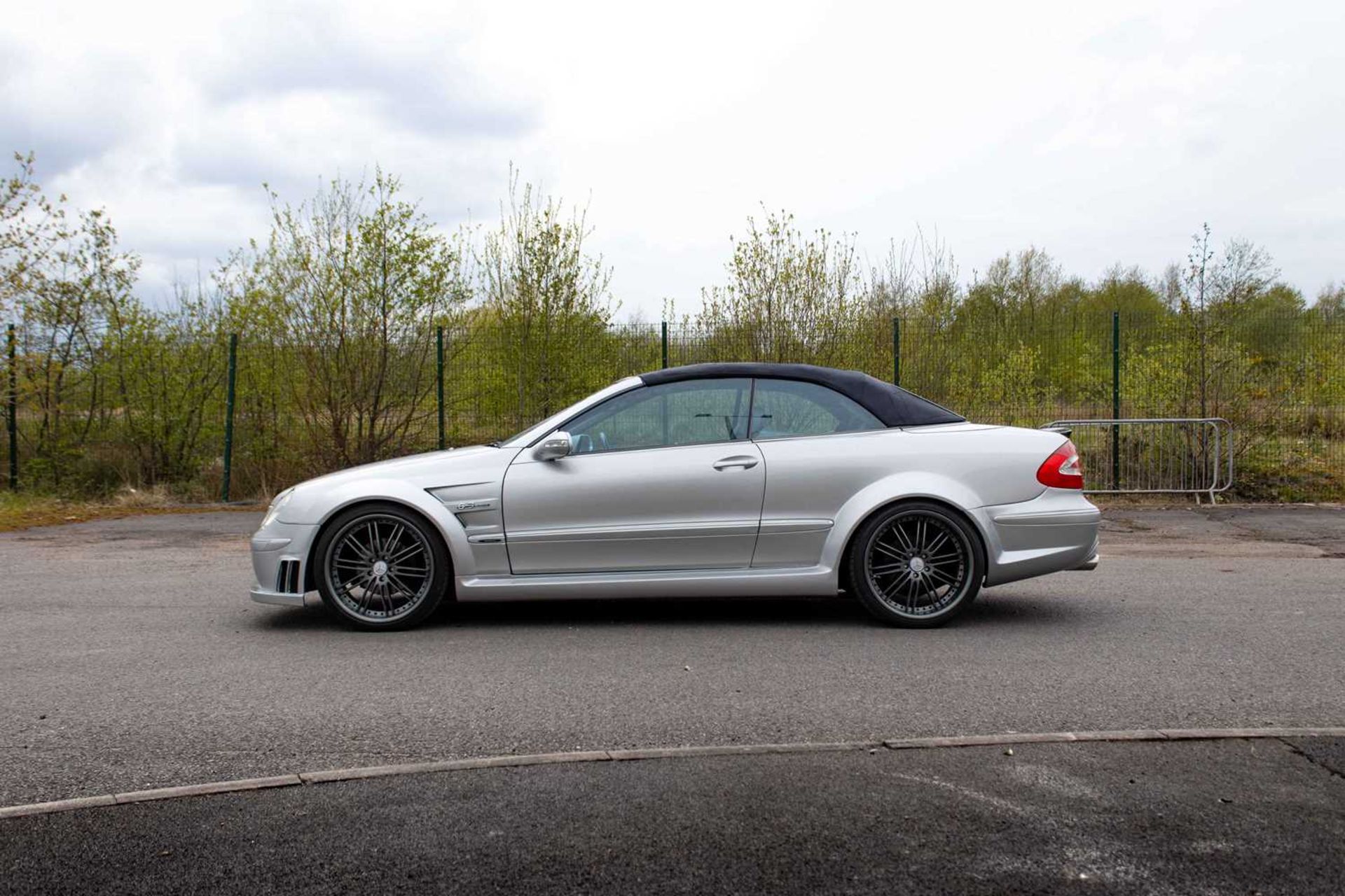 2003 Mercedes CLK240 Convertible ***NO RESERVE*** Fitted with AMG Black Series style body kit, inclu - Image 15 of 89