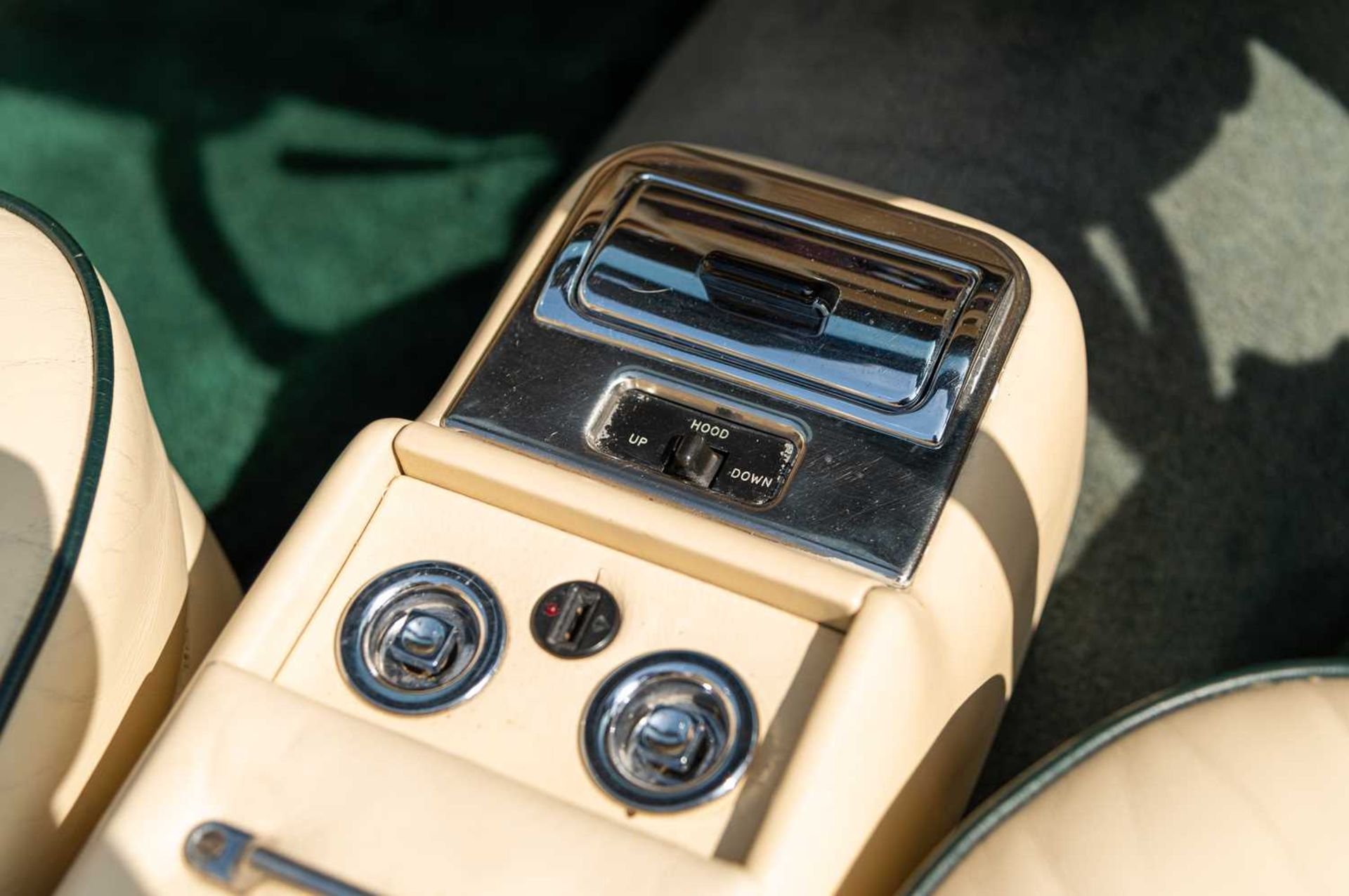 1985 Bentley Continental Convertible Rare early carburettor model by Mulliner Park Ward - Image 54 of 76