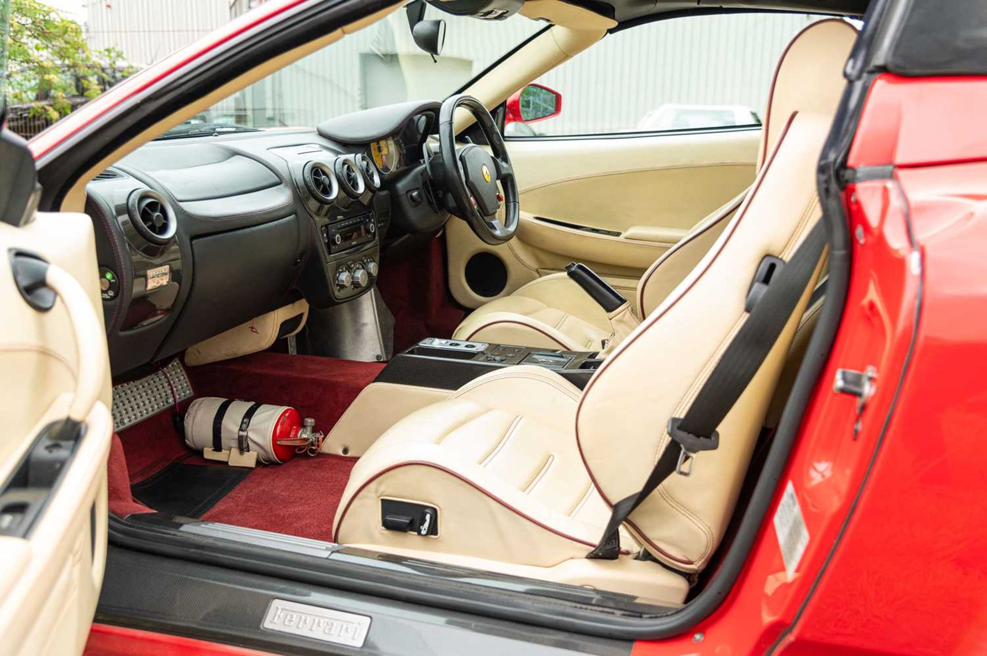 2005 Ferrari F430 Spider Well-specified F1 model finished in Rosso Corsa, over Crema with numerous c - Image 67 of 75