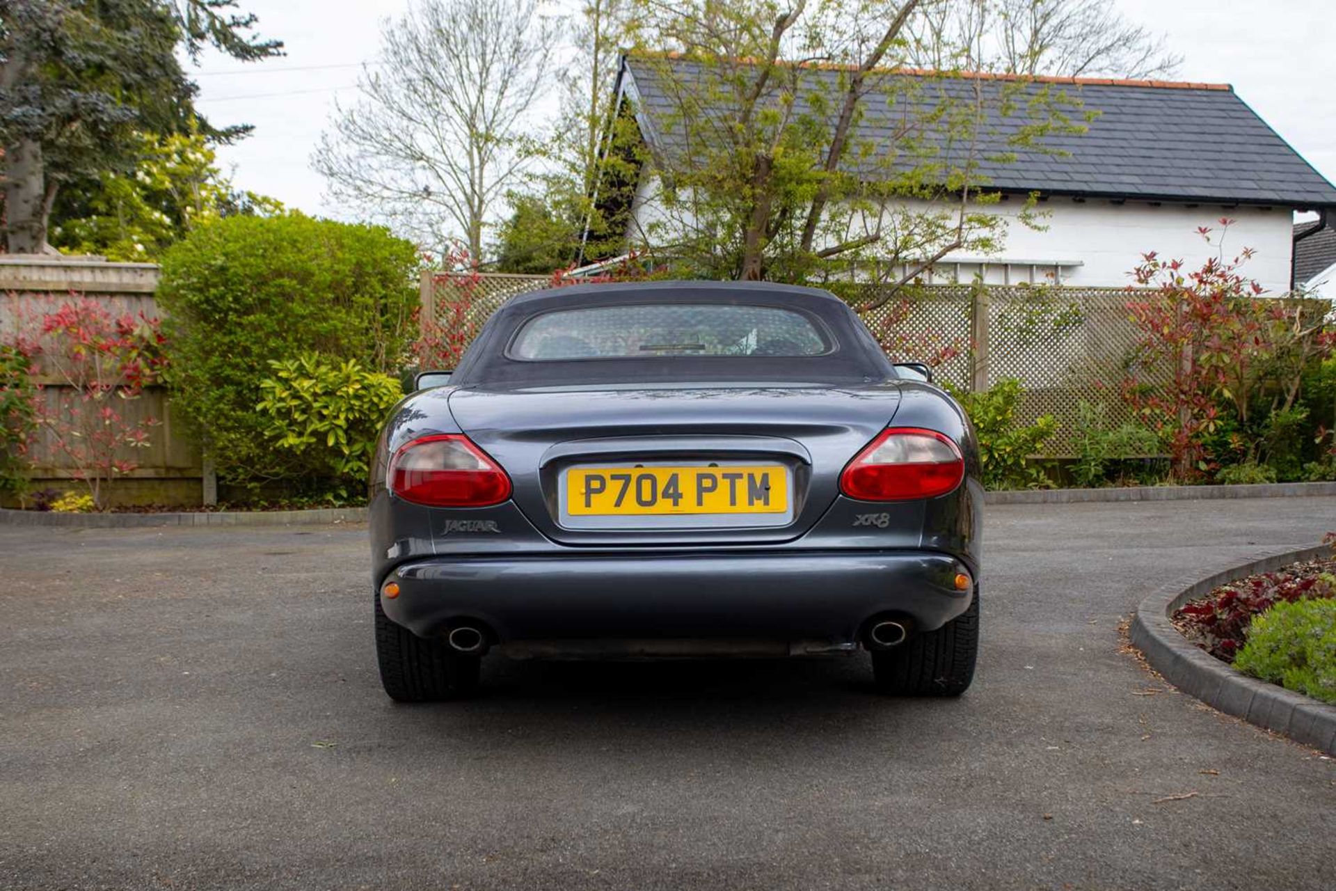 1997 Jaguar XK8 Convertible ***NO RESERVE*** Only one former keeper and full service history  - Image 14 of 89