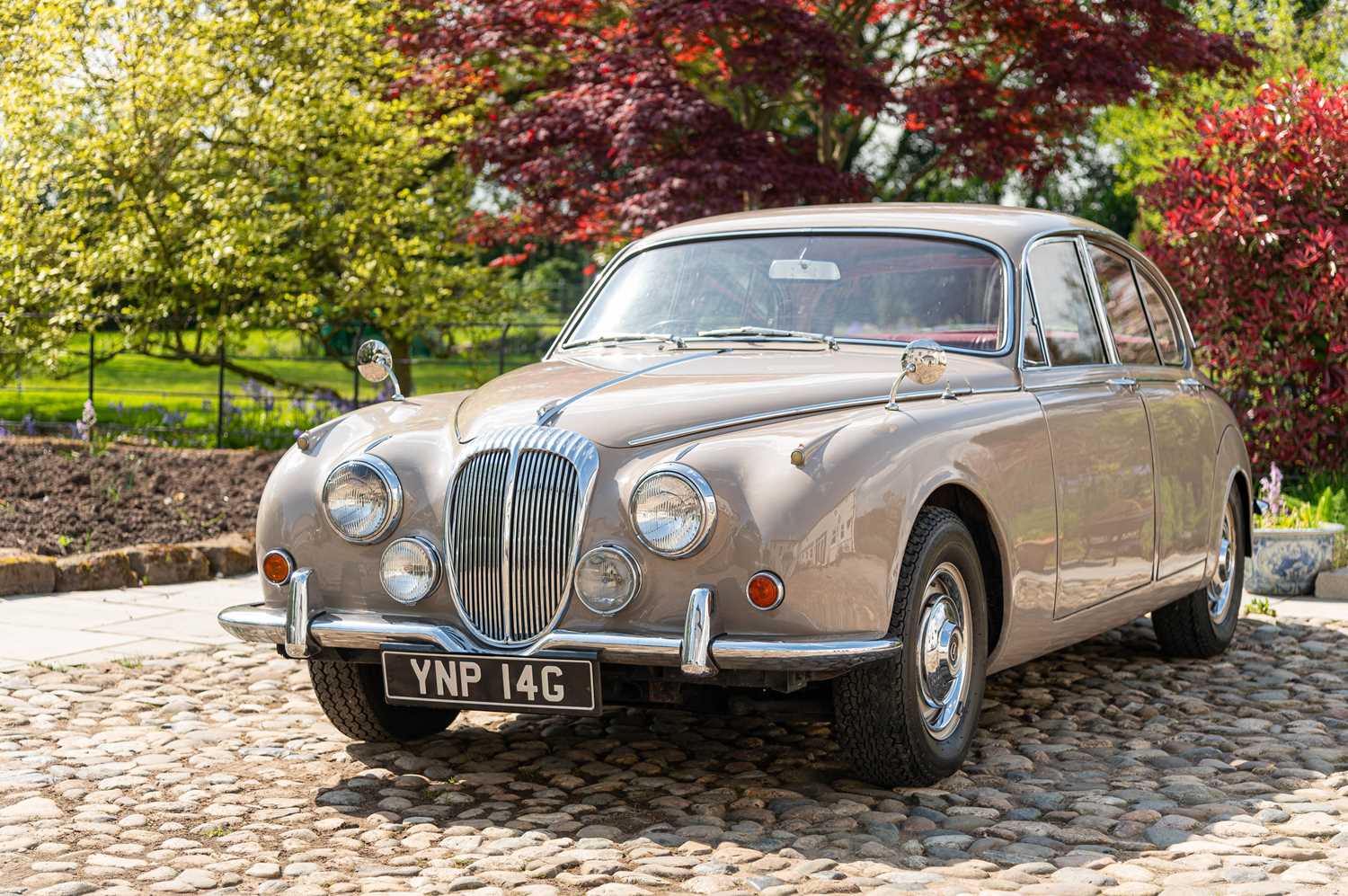 1969 Daimler V8 250 Believed to be one of the last built, includes a comprehensive history file


 - Image 46 of 51