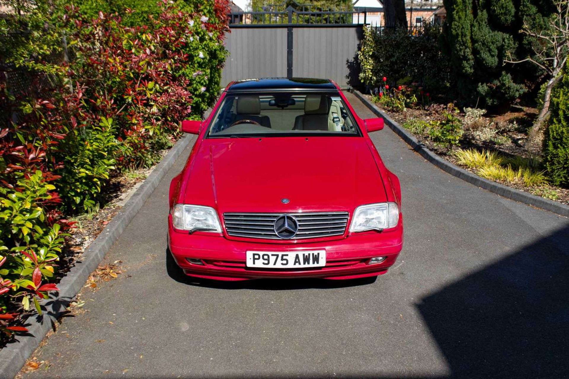 1997 Mercedes 320SL ***NO RESERVE*** Complete with desirable panoramic hardtop  - Image 4 of 94