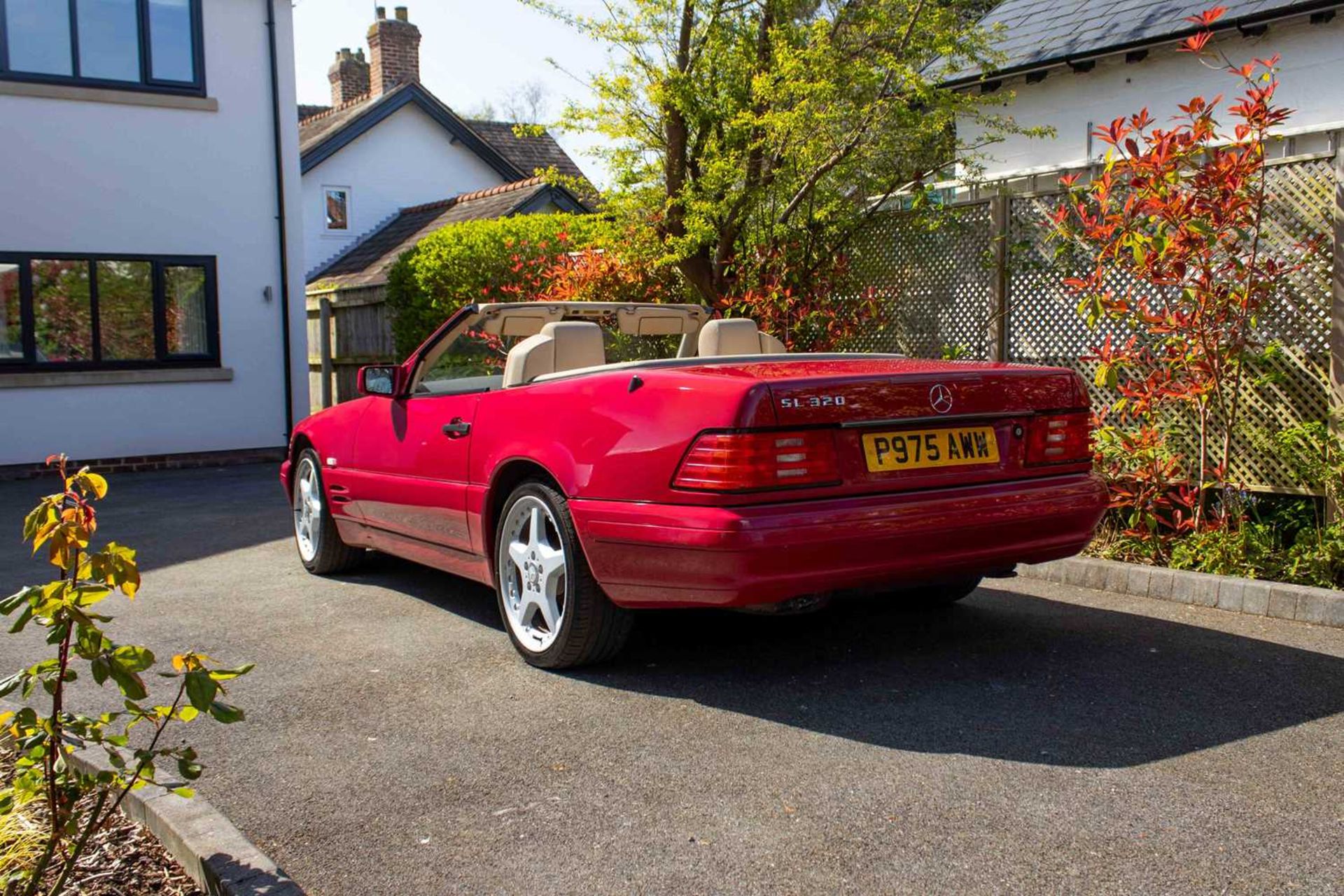 1997 Mercedes 320SL ***NO RESERVE*** Complete with desirable panoramic hardtop  - Image 15 of 94