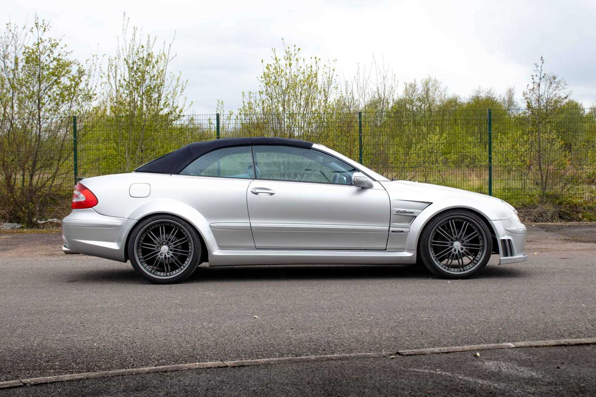 2003 Mercedes CLK240 Convertible ***NO RESERVE*** Fitted with AMG Black Series style body kit, inclu - Image 6 of 89
