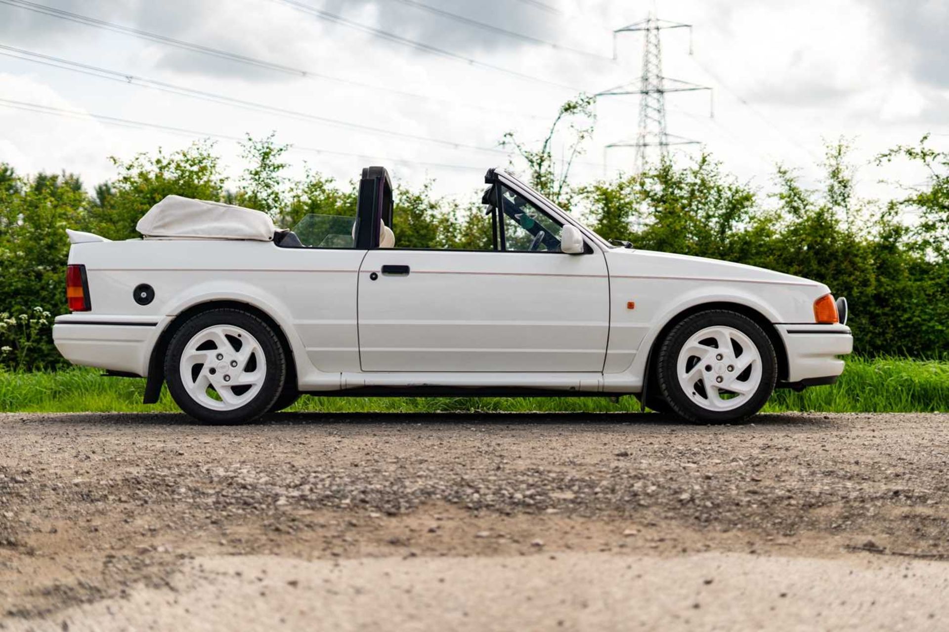 1988 Ford Escort XR3i Convertible ***NO RESERVE***  - Image 6 of 56