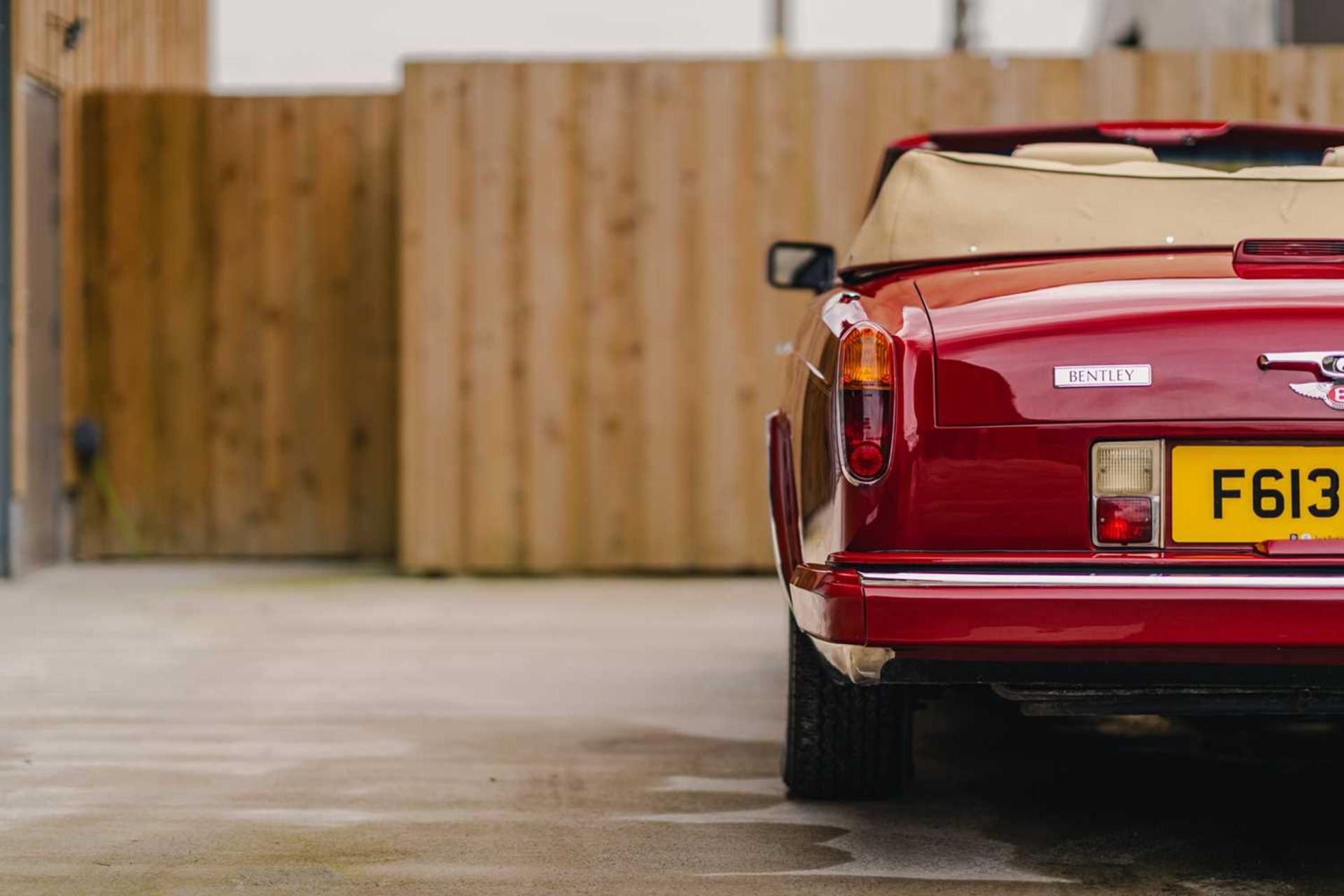 1989 Bentley Continental Convertible Meticulously maintained and boasts desirable factory options su - Image 9 of 71