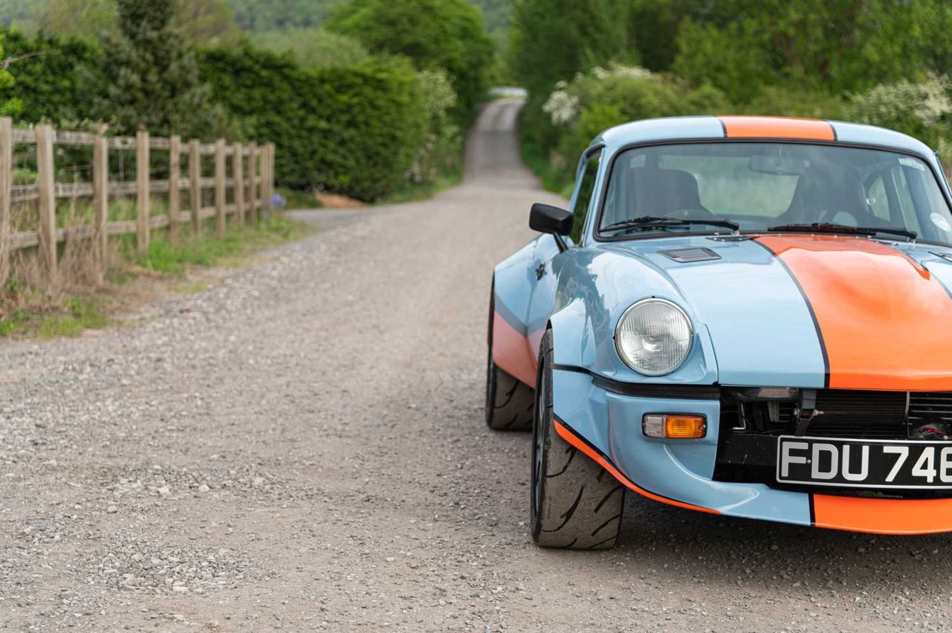 1973 Triumph GT6  ***NO RESERVE*** Presented in Gulf Racing-inspired paintwork, road-going track wea - Bild 3 aus 65