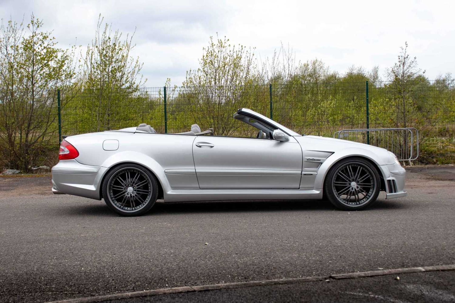 2003 Mercedes CLK240 Convertible ***NO RESERVE*** Fitted with AMG Black Series style body kit, inclu - Image 7 of 89