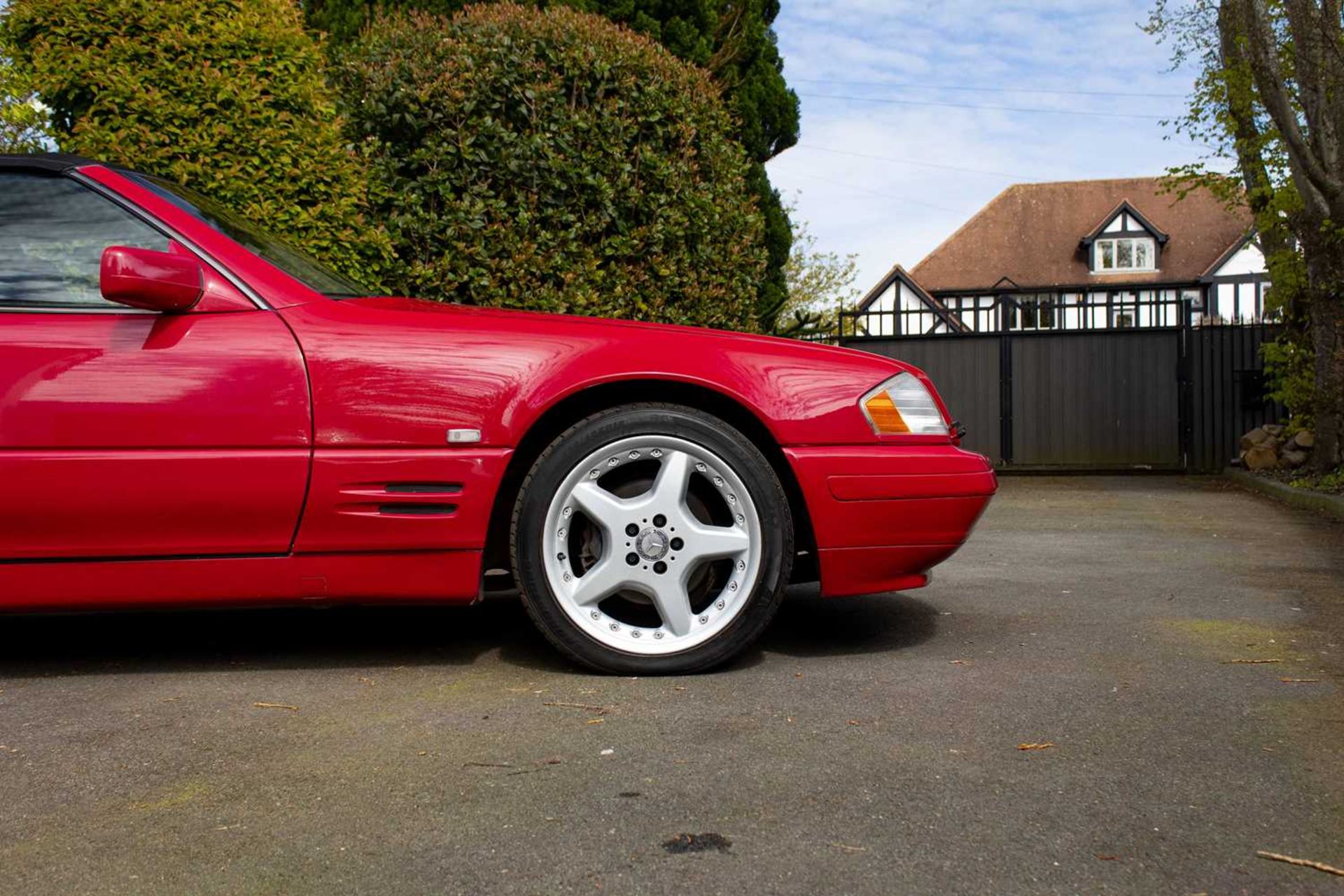 1997 Mercedes 320SL ***NO RESERVE*** Complete with desirable panoramic hardtop  - Image 28 of 94