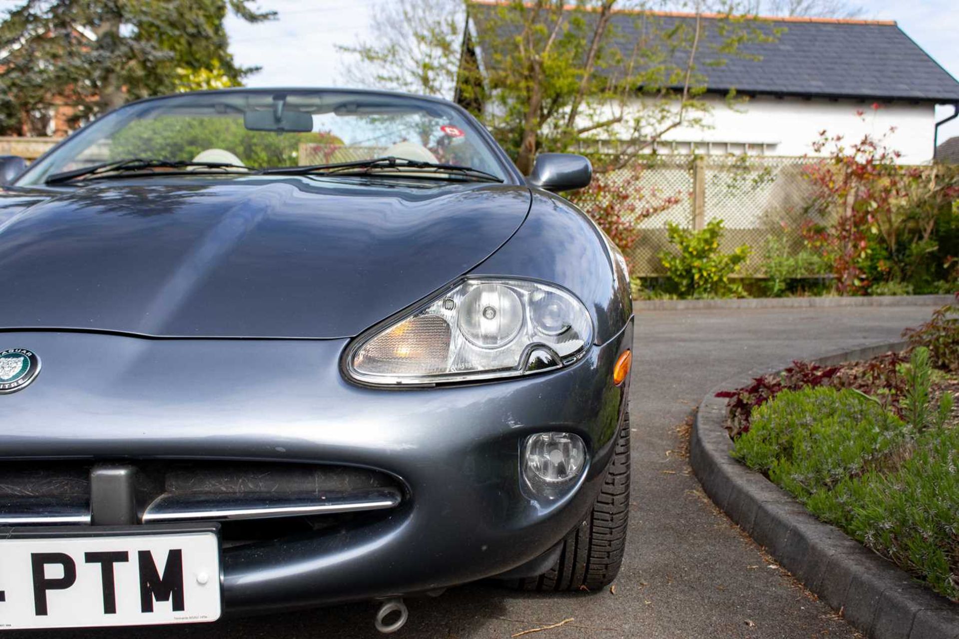 1997 Jaguar XK8 Convertible ***NO RESERVE*** Only one former keeper and full service history  - Image 6 of 89
