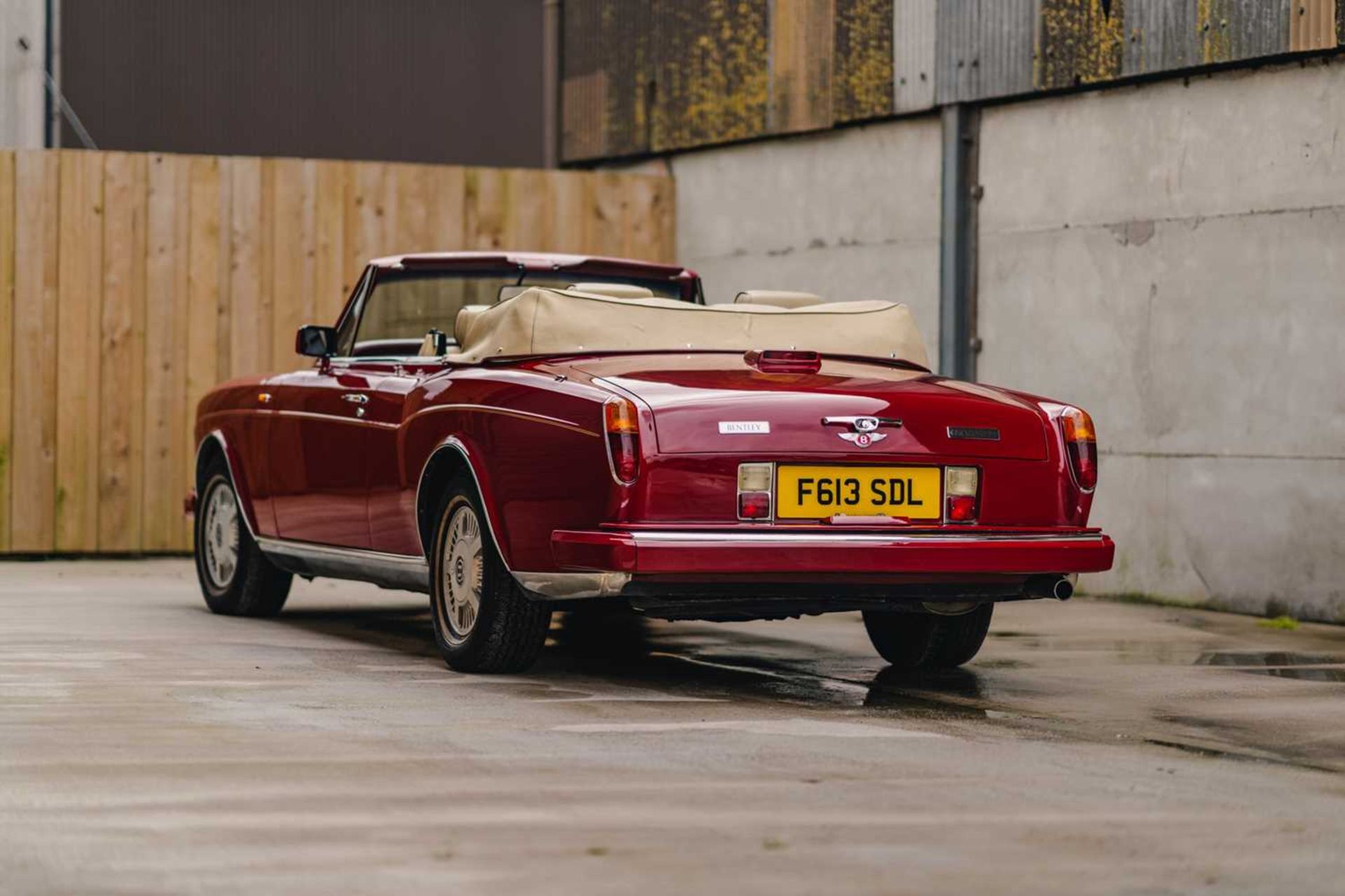1989 Bentley Continental Convertible Meticulously maintained and boasts desirable factory options su - Image 8 of 71