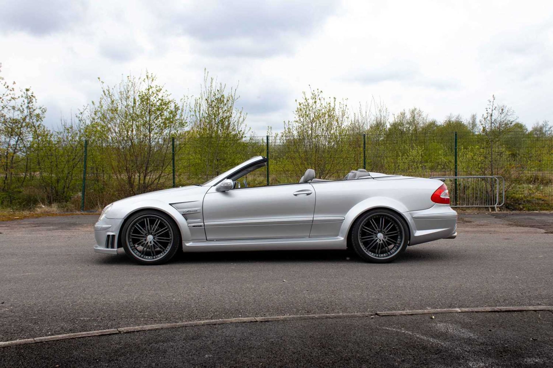 2003 Mercedes CLK240 Convertible ***NO RESERVE*** Fitted with AMG Black Series style body kit, inclu - Image 14 of 89