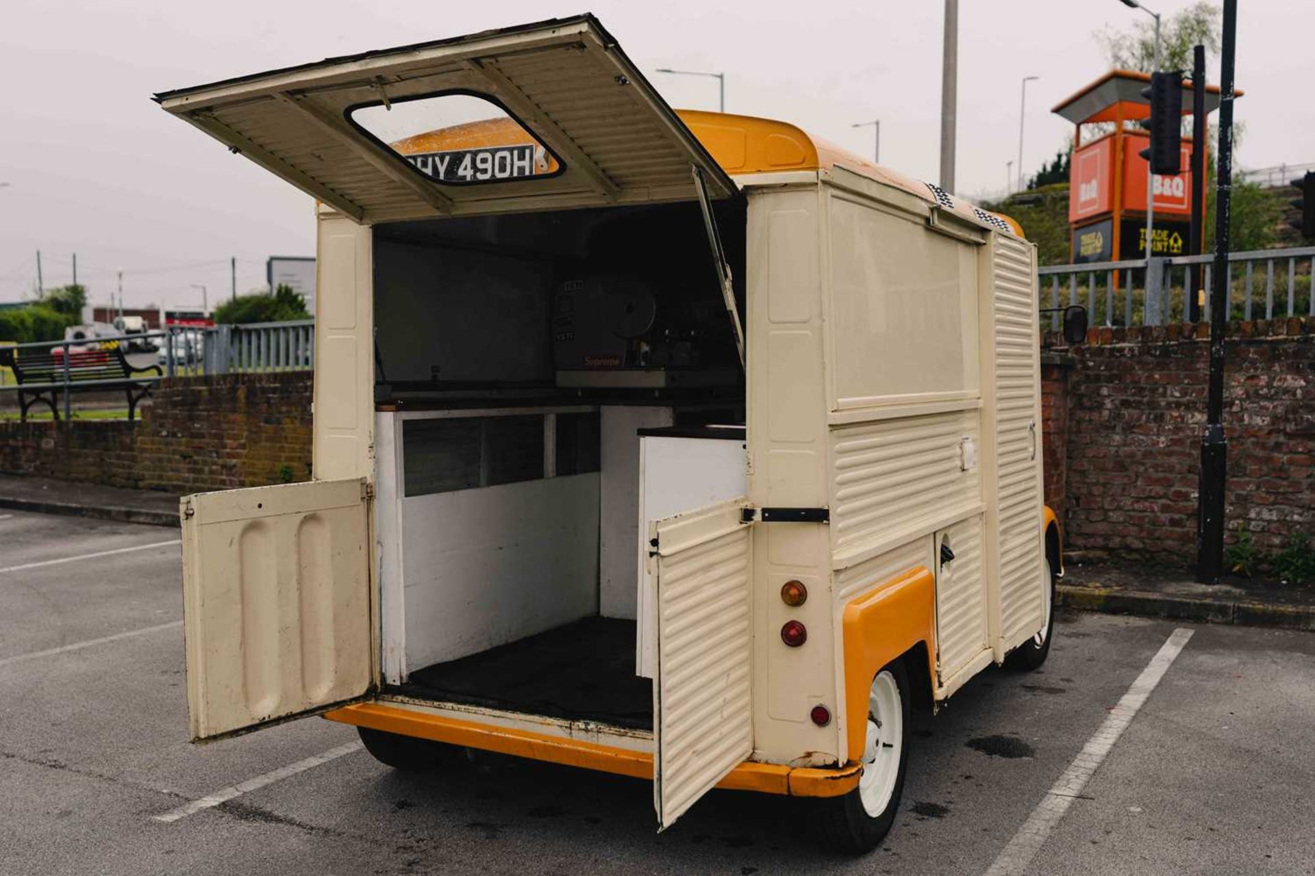 1970 Citroen HY Van Fully fitted-out boutique catering van ready to go into business - Image 43 of 59