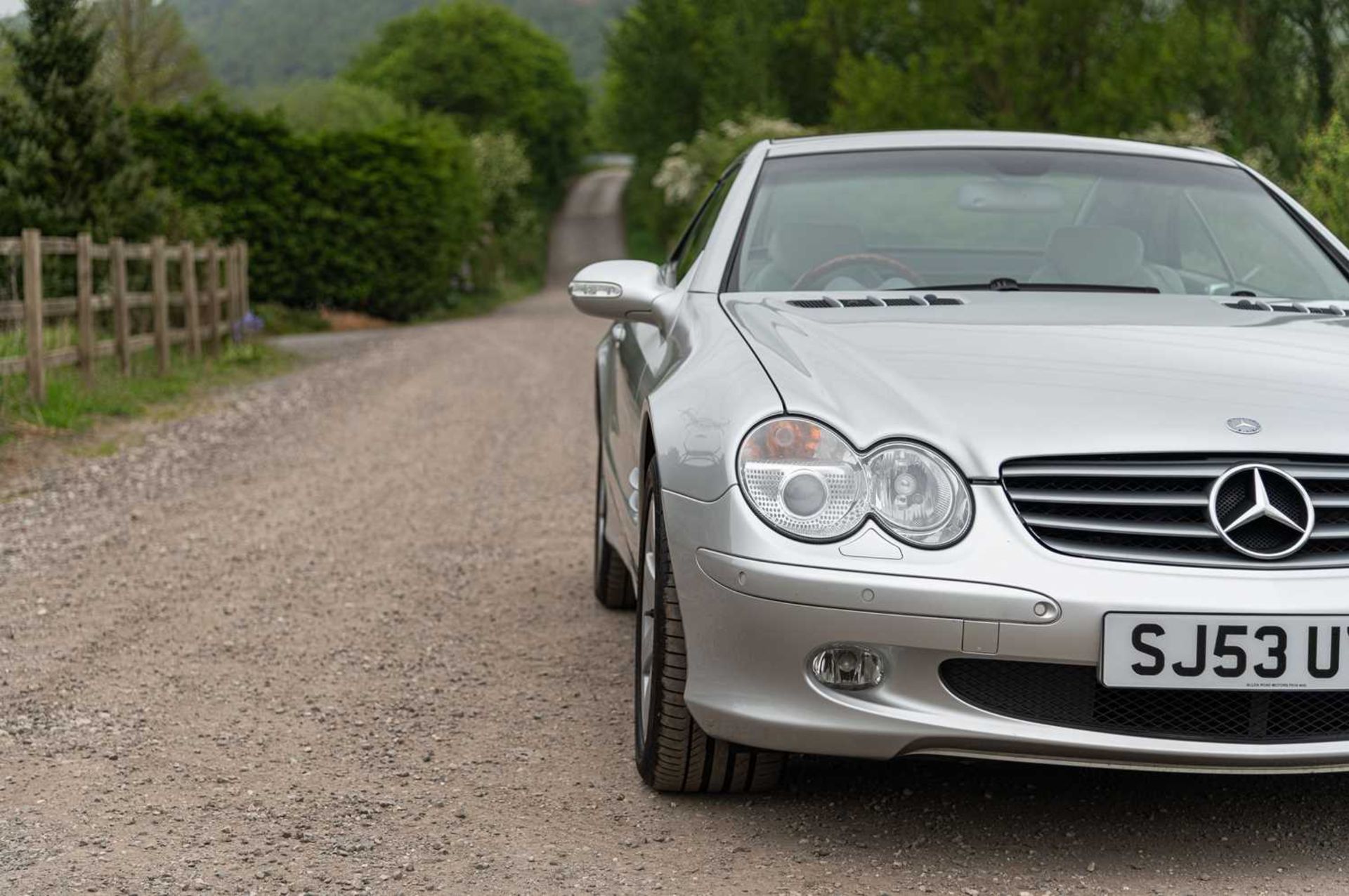 2003 Mercedes SL500 ***NO RESERVE*** Only 62,000 miles and is specified with the desirable panoramic - Image 17 of 70