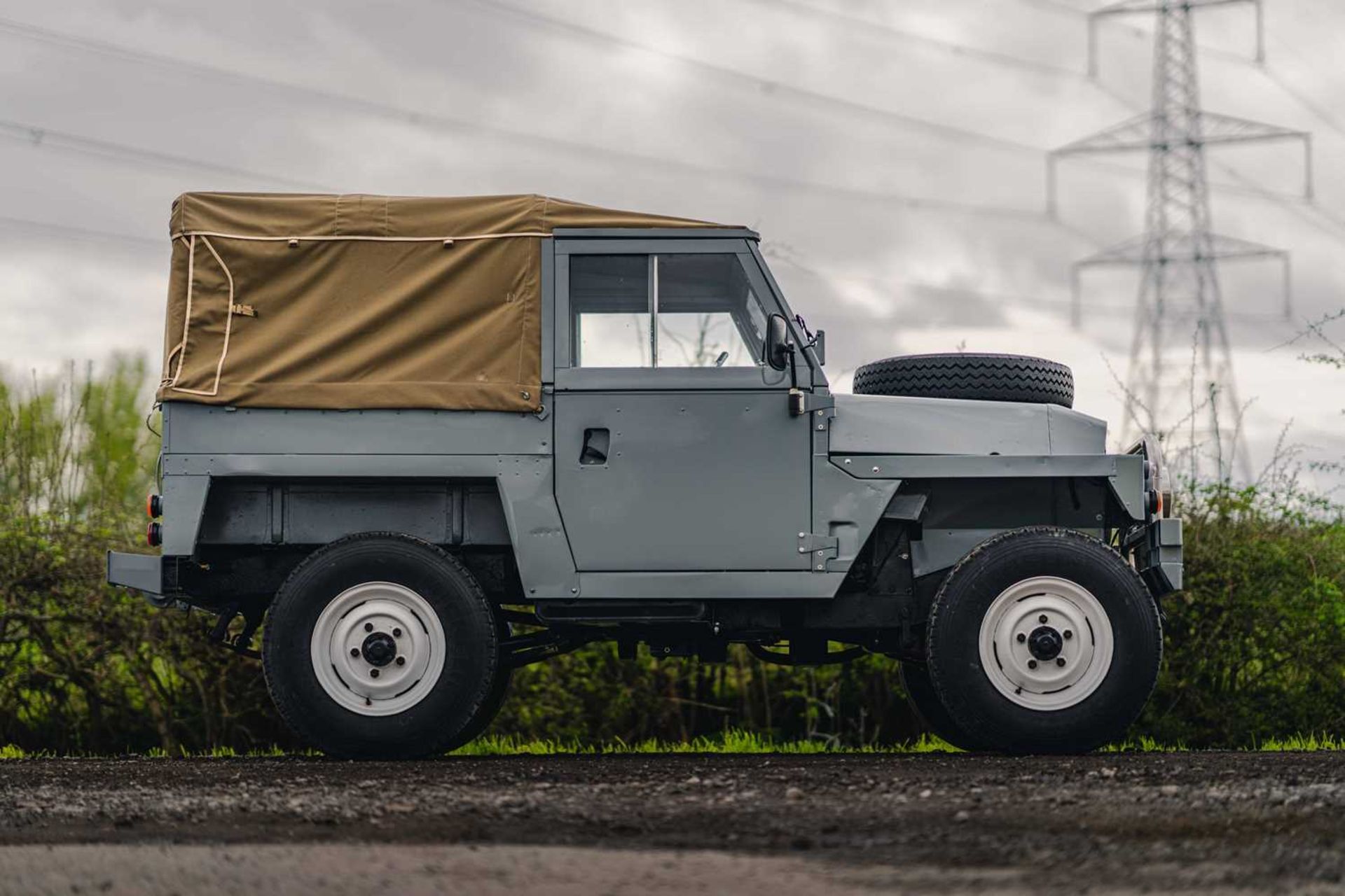 1976 Land Rover Lightweight Series III ***NO RESERVE*** Discovered and acquired 23 years ago in Saud - Image 14 of 48
