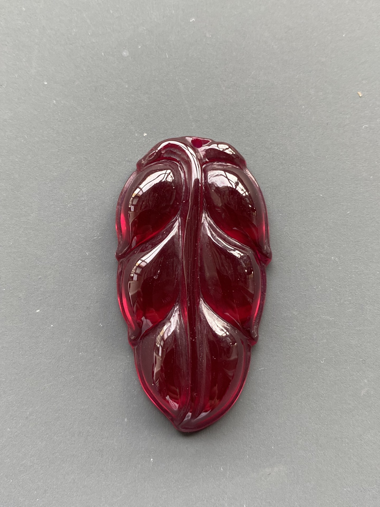 Ruby leaf pendant - Bild 5 aus 6