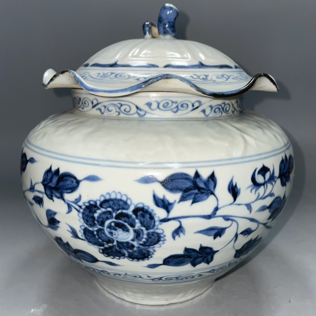 Yuan Dynasty Lotus Leaf Lid Jar - Image 5 of 10