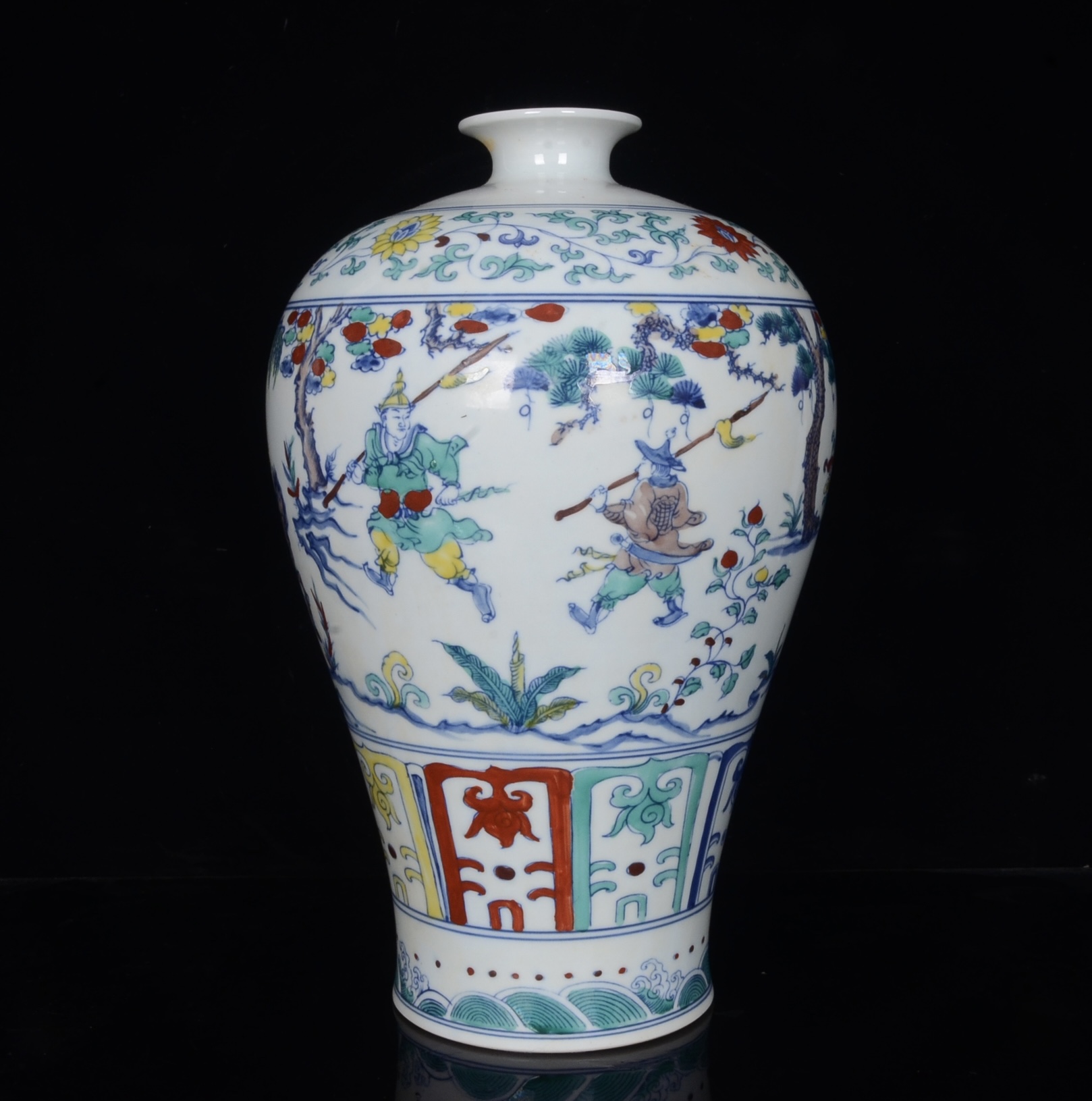Ming Dynasty A pair of plum vases decorated with the story of Guiguzi¡¯s Descending the Mountain fro - Image 5 of 9