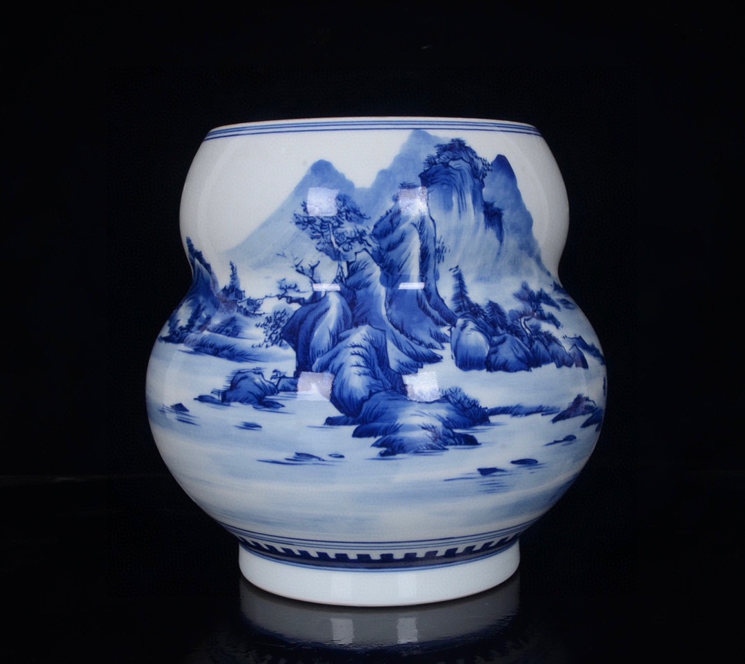 Qing Kangxi blue and white landscape pattern lid jar - Image 3 of 9