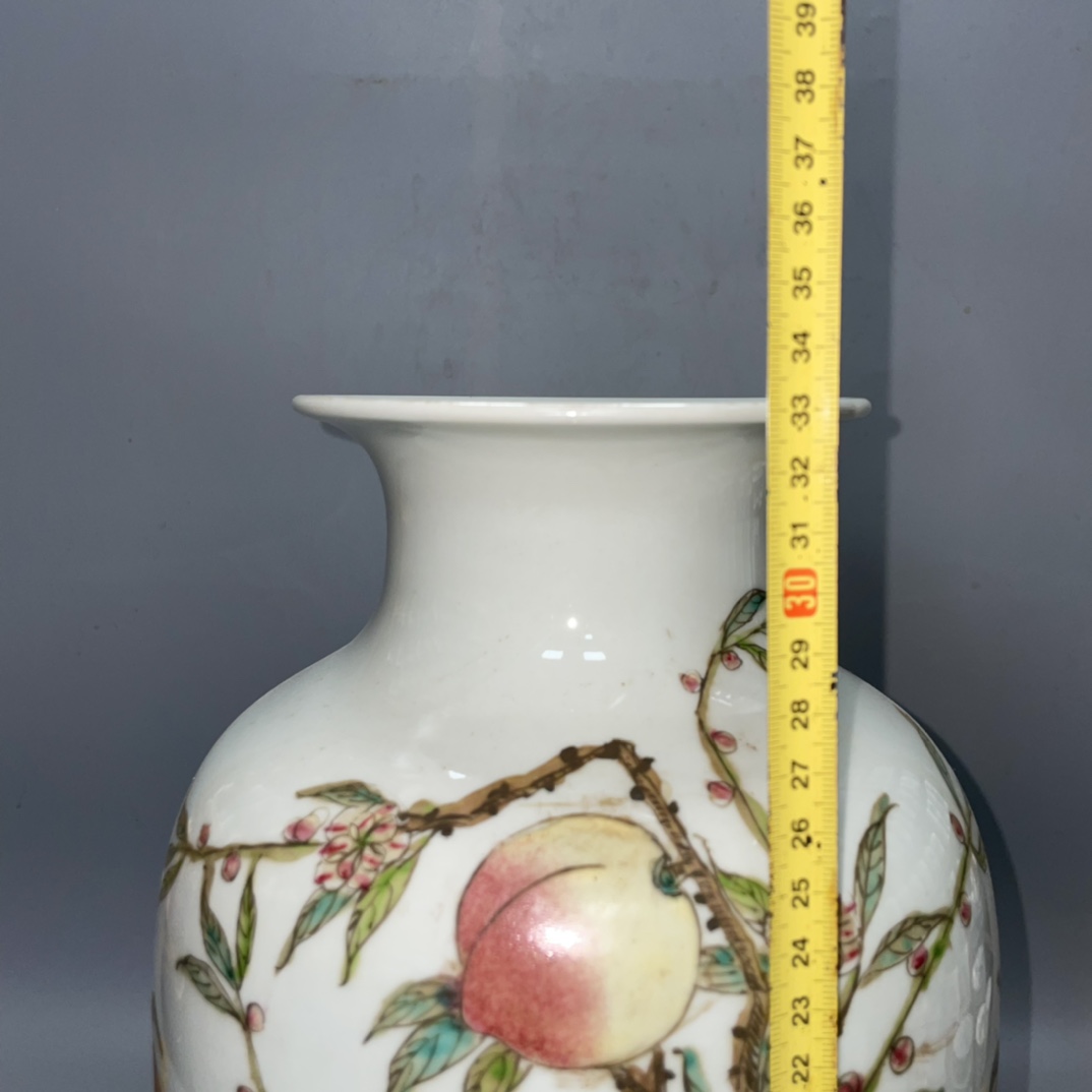Nine-year-old peach vase made in the Yongzheng period of the Qing Dynasty - Image 8 of 9