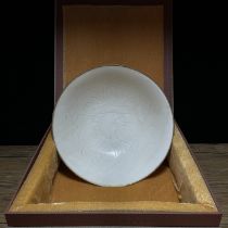 Old collection of ultra-thin porcelain large bowl from Ding kiln of Song Dynasty