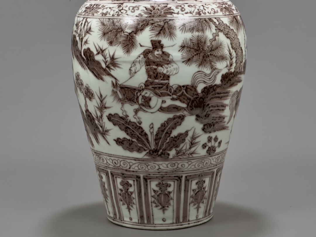 Yuan Dynasty underglaze red plum vase with character story of Xiao He chasing Han Xin under the moon - Image 3 of 9