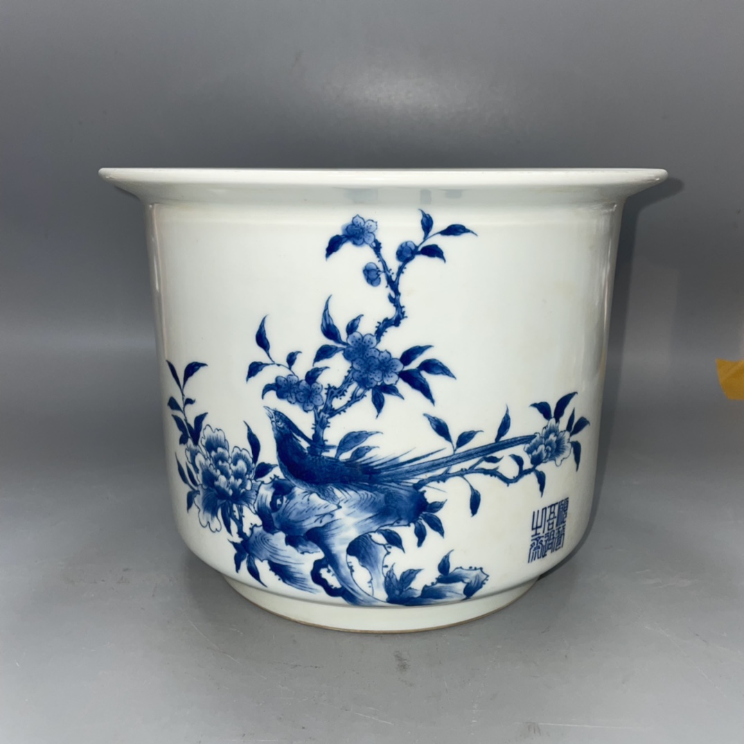 Wangbu flower and bird flower pot from the late Qing Dynasty - Image 2 of 9