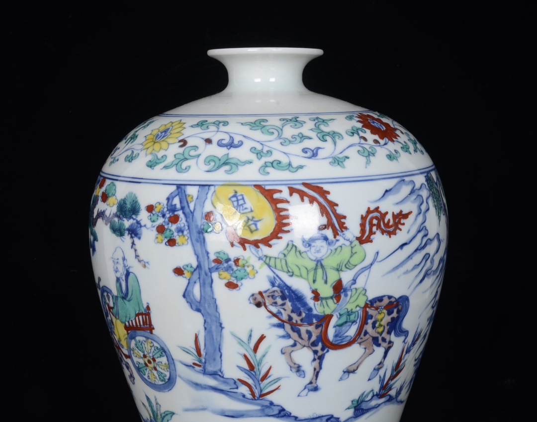 Ming Dynasty A pair of plum vases decorated with the story of Guiguzi¡¯s Descending the Mountain fro - Image 6 of 9