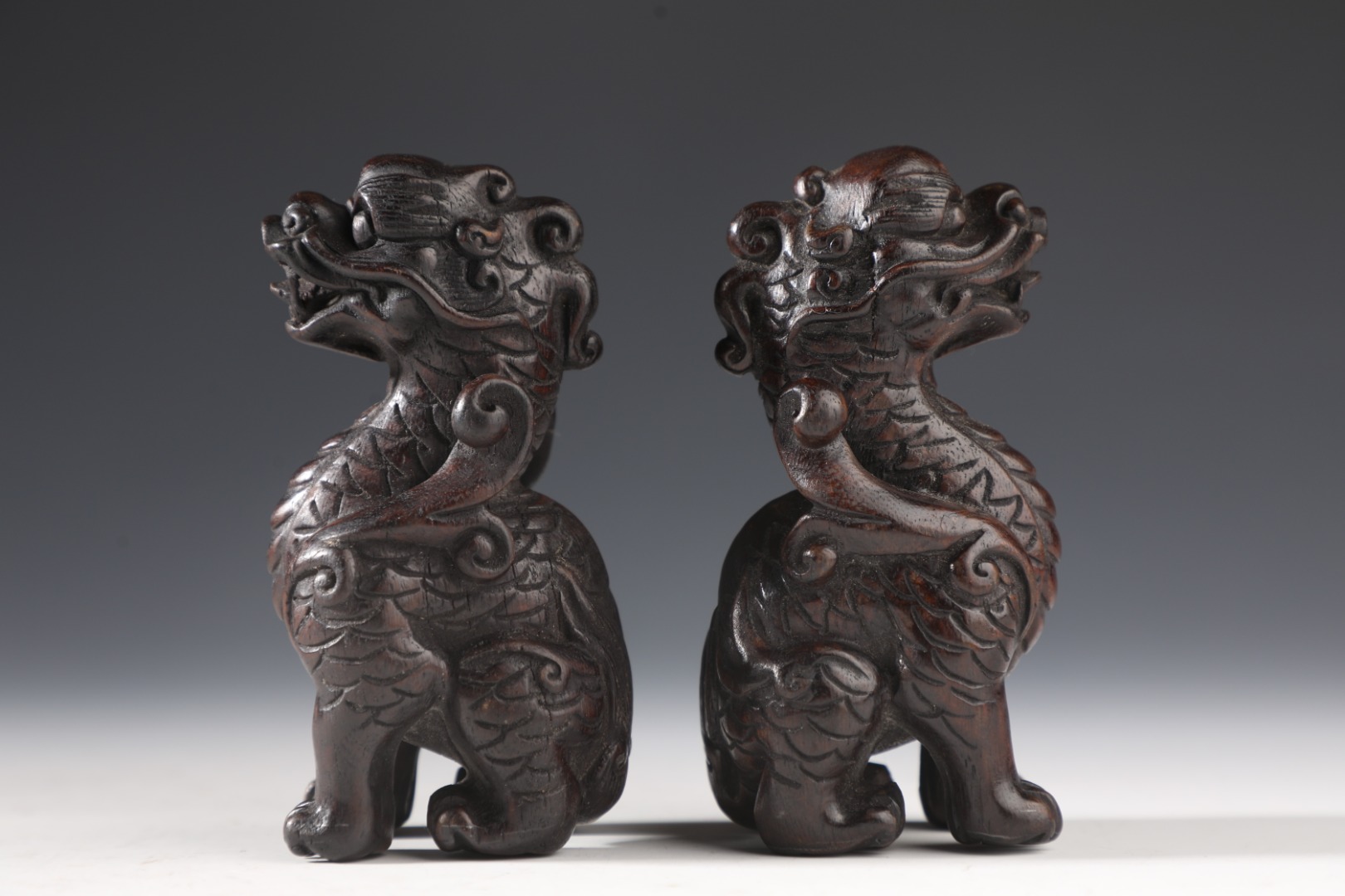 Imperial Palace of Qianqing Palace [Made by Emperor Qianlong] Old Agarwood Cologne - Image 2 of 9