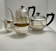 [UK] Queen Anne style tea set 4 pieces tea/coffee pot