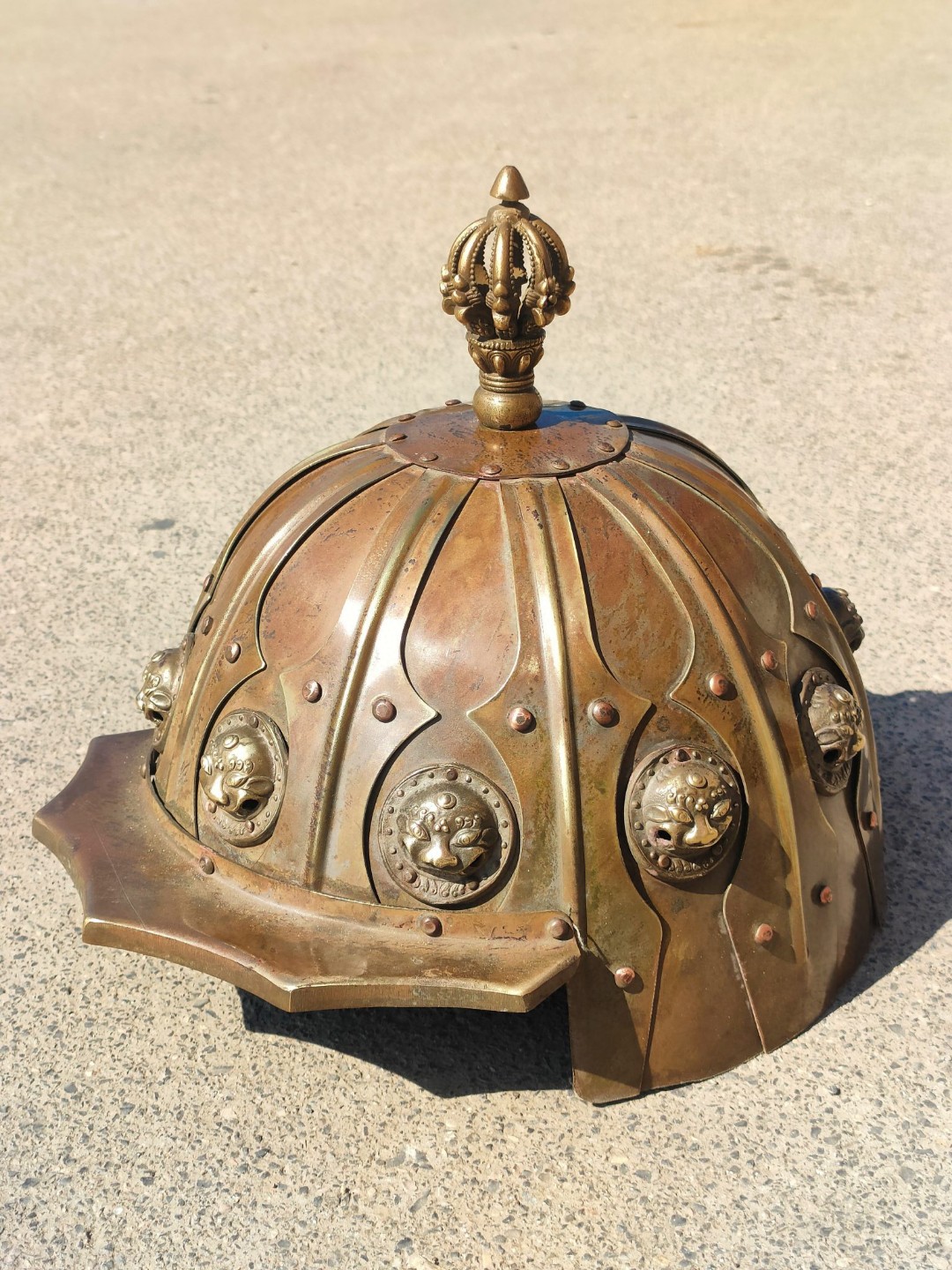Bronze helmet. - Image 6 of 8
