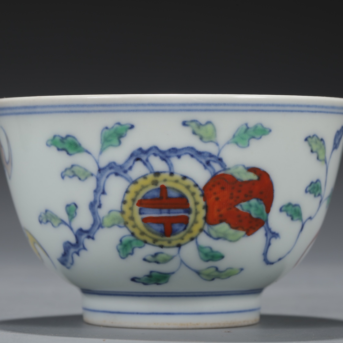 Chenghua of Ming Dynasty A pair of doucai pattern cups - Image 3 of 8