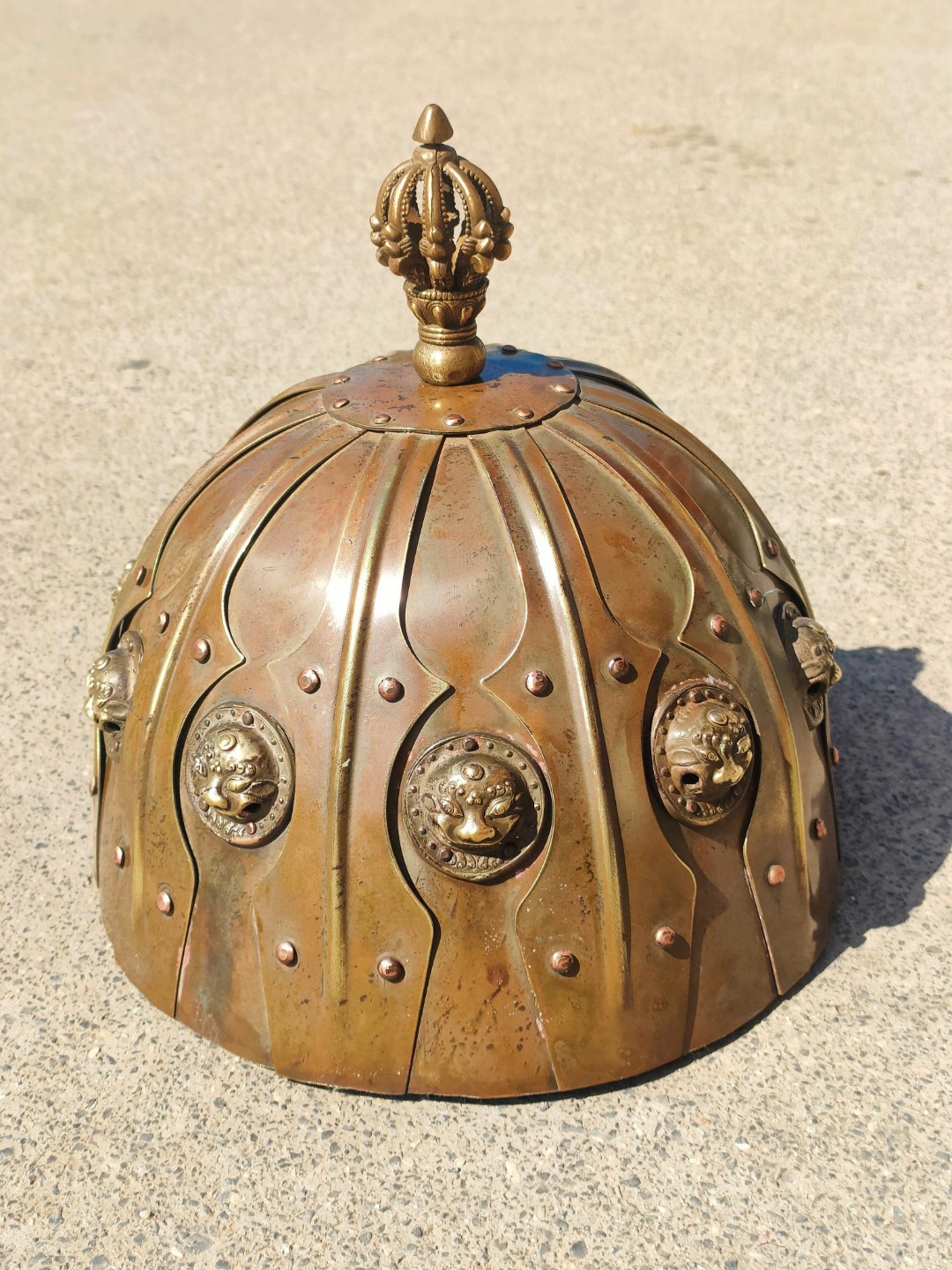 Bronze helmet. - Image 5 of 8