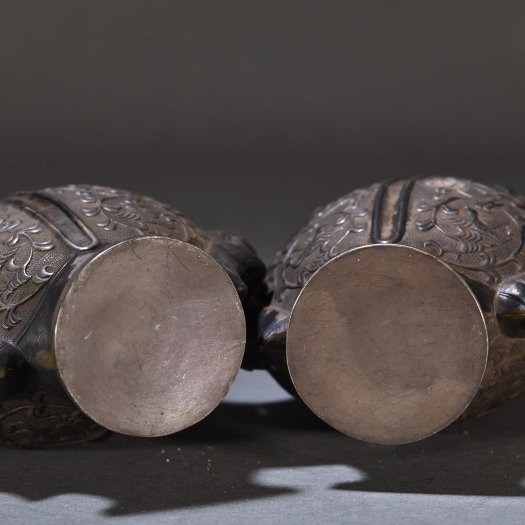 Tang Dynasty old sterling silver bottle with auspicious animal pattern cap - Image 9 of 9