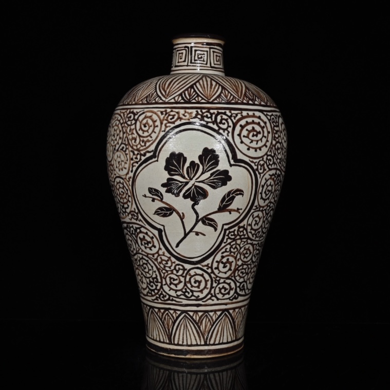 Jizhou kiln window plum vase from Song Dynasty - Image 3 of 9