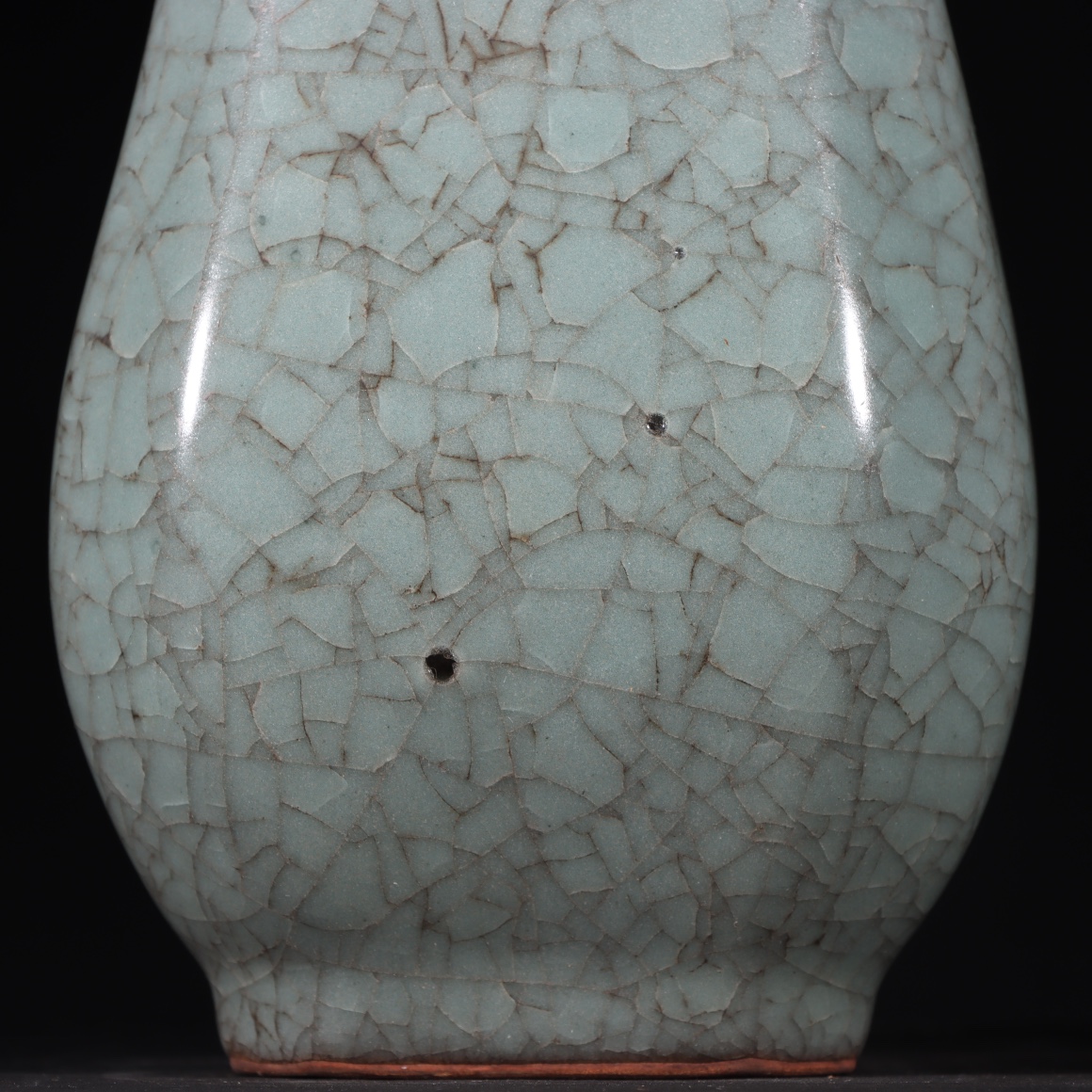 Song Dynasty official kiln ice cracked through-ear vase - Image 5 of 9
