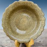 Song Dynasty Ge porcelain folding rim bowl