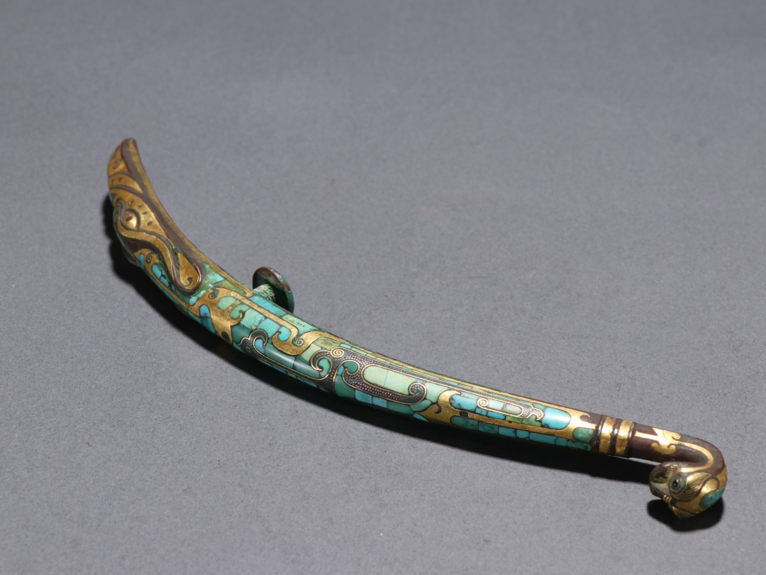 Han Dynasty Bronze with gold and silver inlaid with turquoise dragon hook - Image 8 of 9