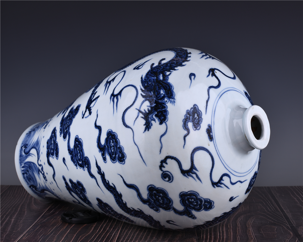 Yuan blue and white suma Liqing material plum vase with cloud and dragon pattern - Bild 5 aus 9