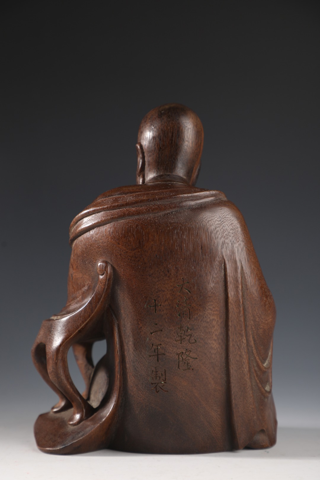 Qing Dynasty: Precious sunk old agarwood medicine fairy seated statue - Image 6 of 9