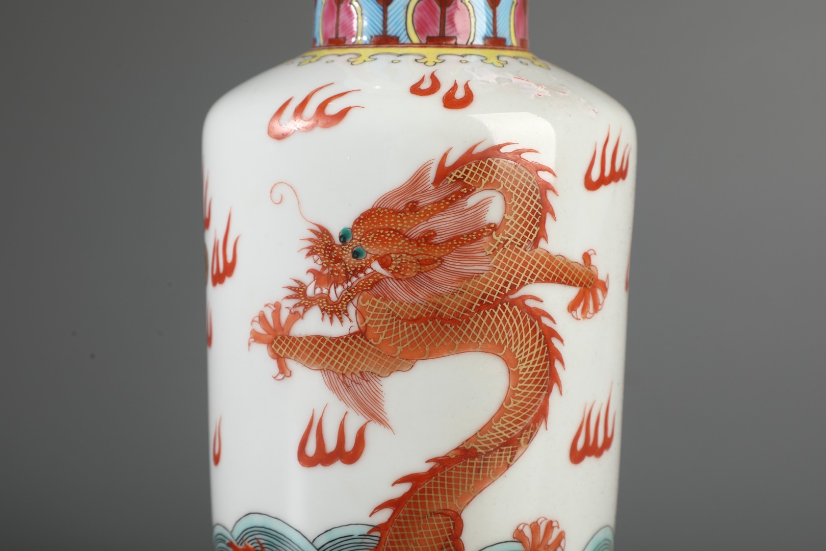 Sea water dragon bottle - Image 4 of 9
