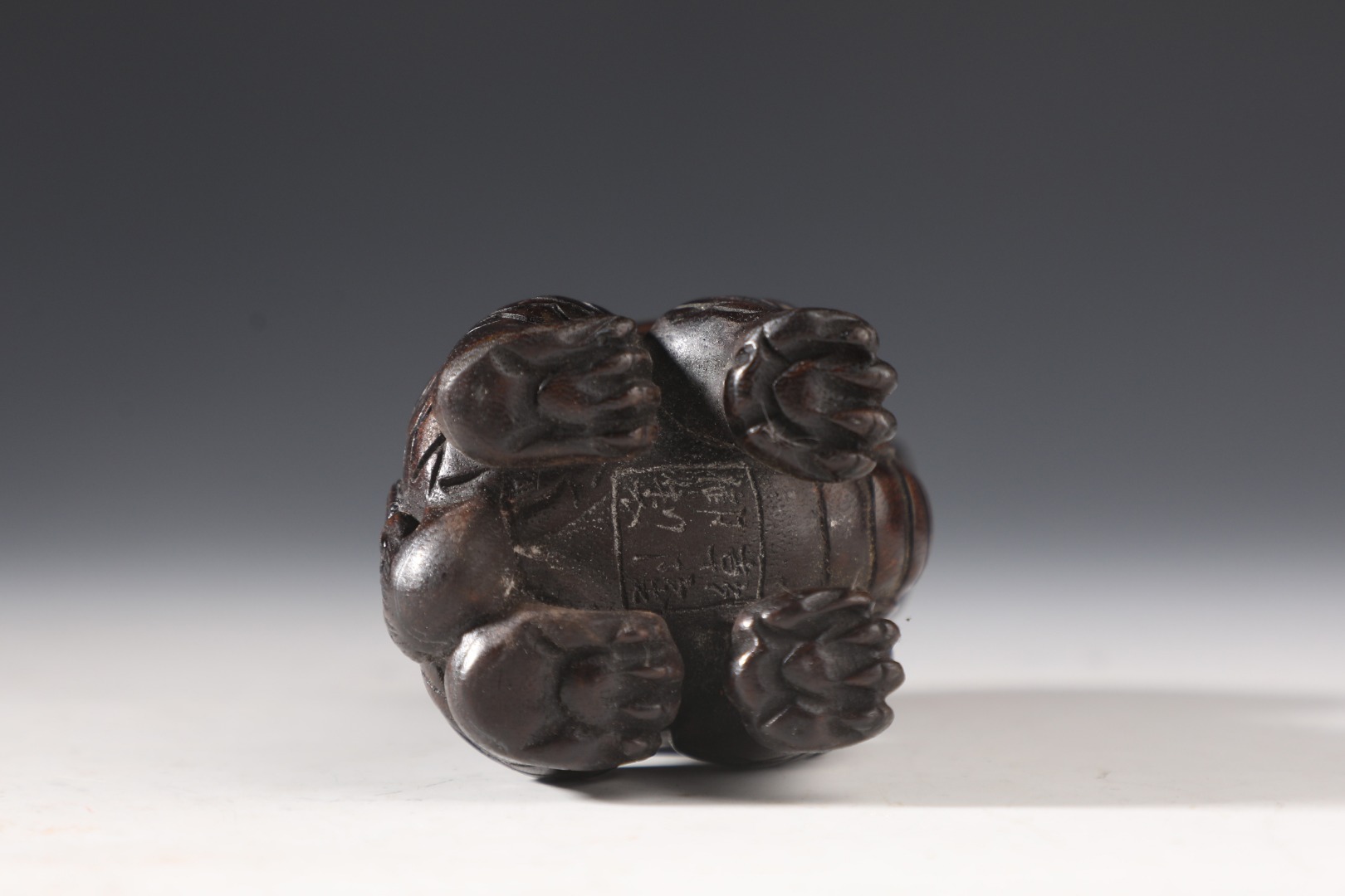 Imperial Palace of Qianqing Palace [Made by Emperor Qianlong] Old Agarwood Cologne - Image 7 of 9