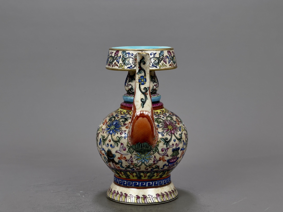 Qing Dynasty Qianlong enamel pot with gold and eight-treasure pattern - Image 7 of 9