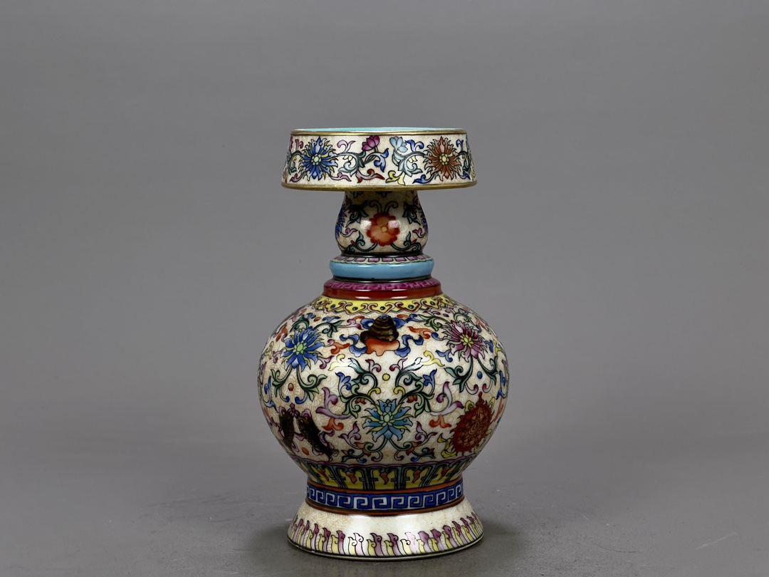 Qing Dynasty Qianlong enamel pot with gold and eight-treasure pattern - Image 5 of 9