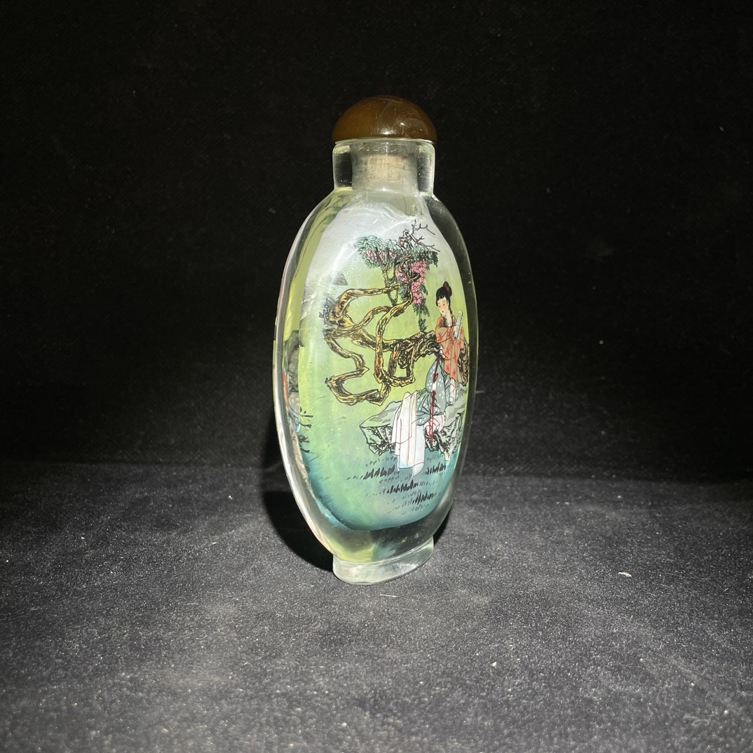 Colored glaze snuff bottle with inner painting of ladies - Image 3 of 9